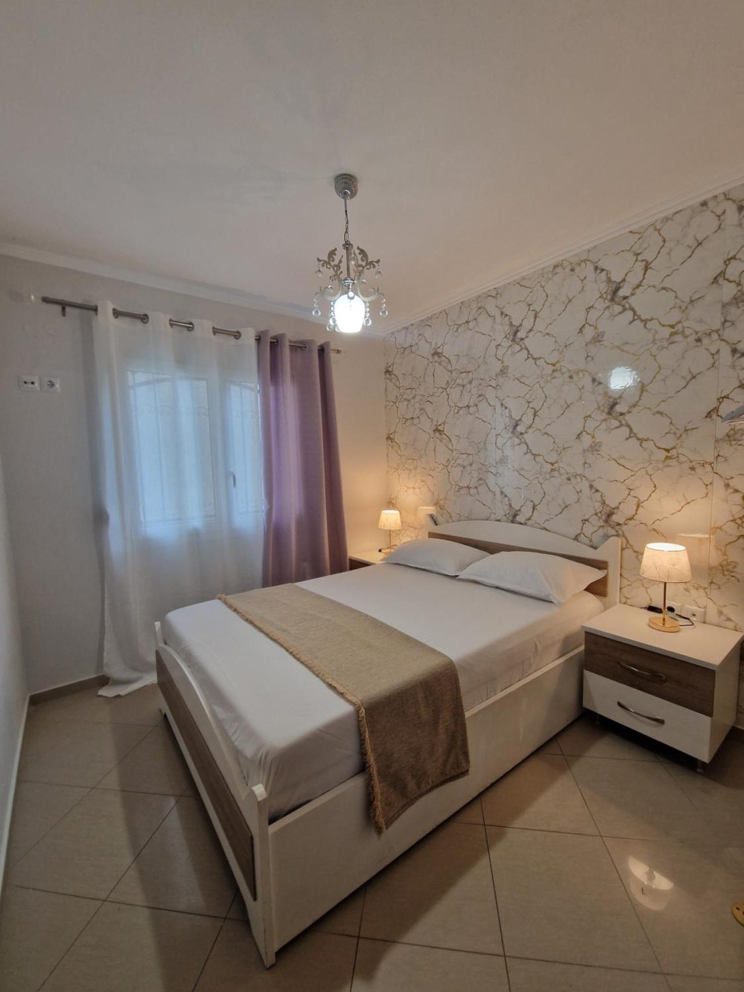 Iro Apartments Néa Péramos Esterno foto