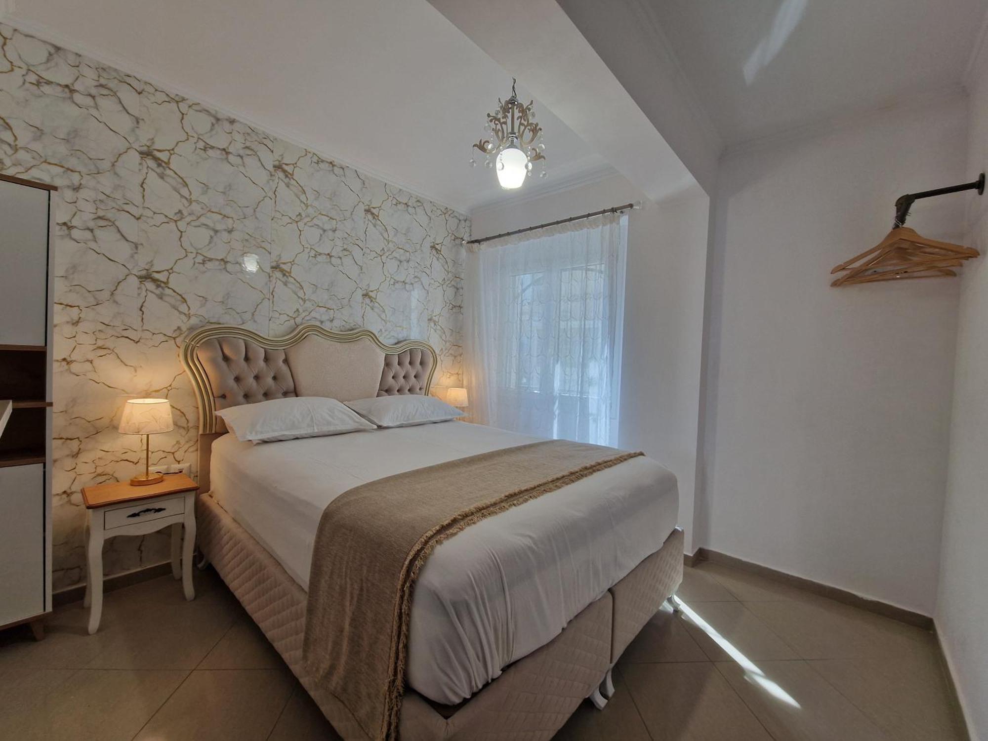 Iro Apartments Néa Péramos Esterno foto